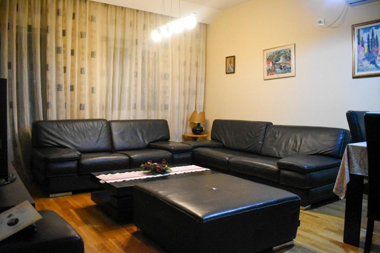 Apartman Sara 2 Podgoriţa Exterior foto