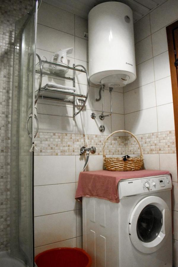 Apartman Sara 2 Podgoriţa Exterior foto
