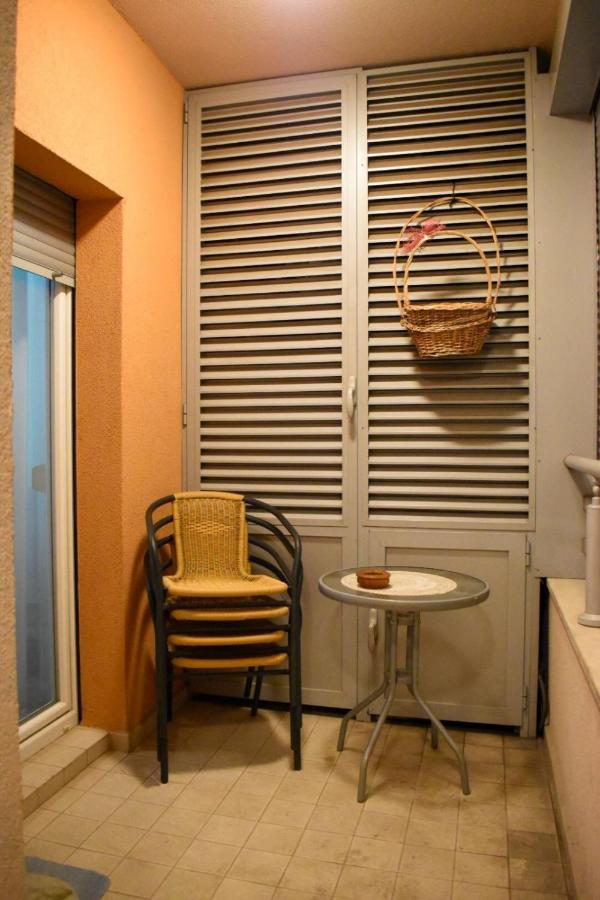 Apartman Sara 2 Podgoriţa Exterior foto